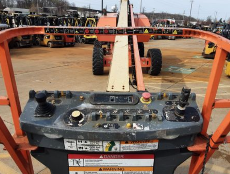 Sold - Telescopic Boom Lift - View 3